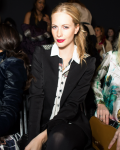 front-row-at-the-noon-by-noor-show_3
