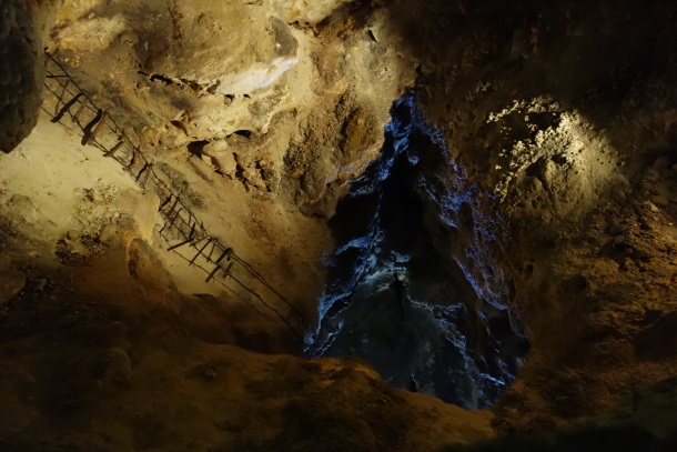 Carlsbad Caverns 2013 April 610px-DSC00613