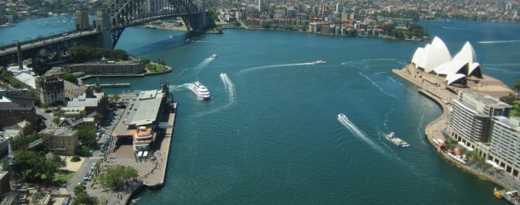 View of the Syndey Harbor in Australia